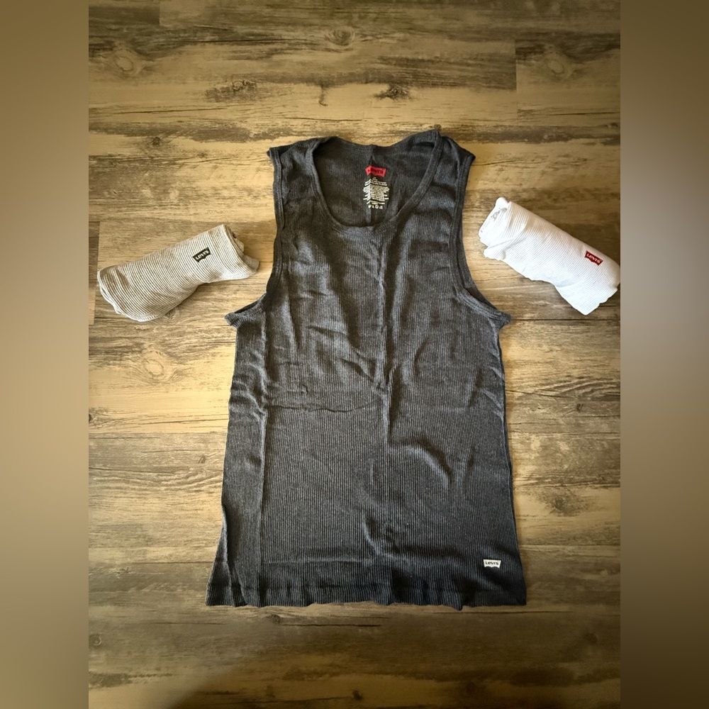 NEW! Men’s Levi’s Tank Tops- Large